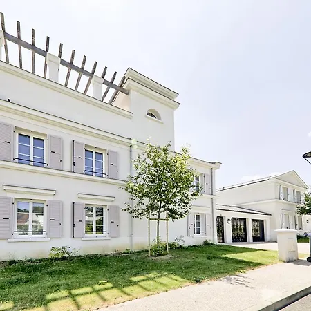 Villa Lake Magny-le-Hongre