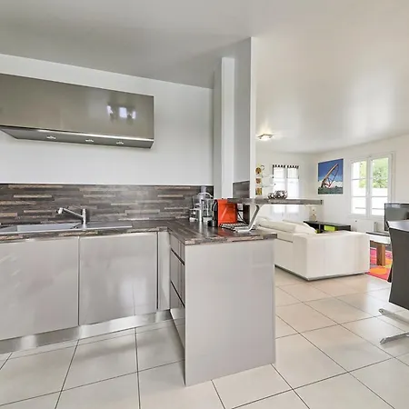 Villa Lake Magny-le-Hongre